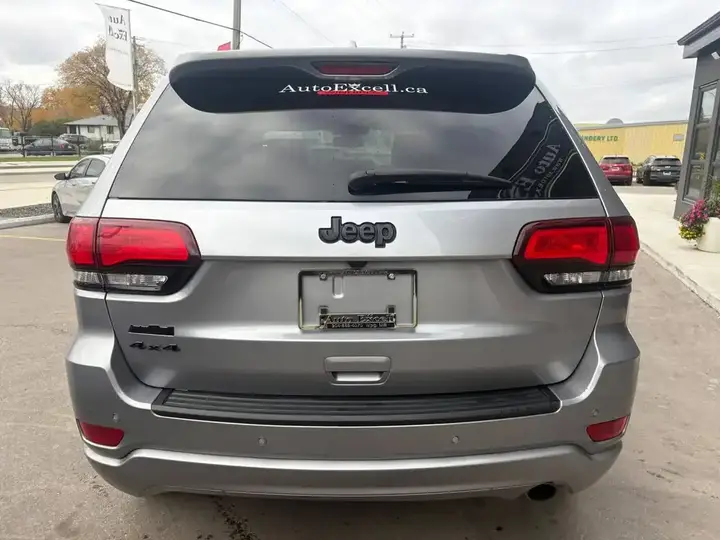 Jeep Grand Cherokee 2021 photo 4