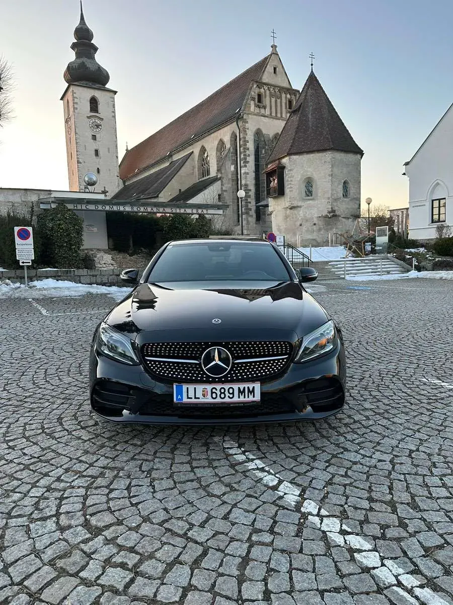 Mercedes-Benz C-Class 2019 photo 2