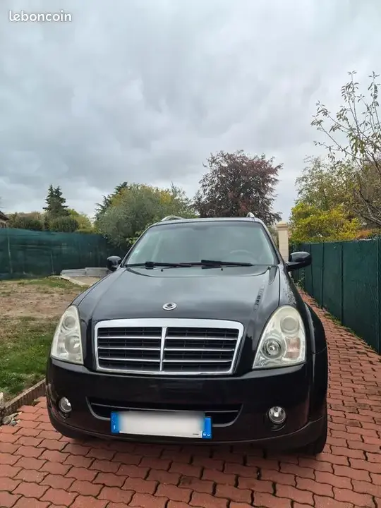 KG Mobility Rexton
