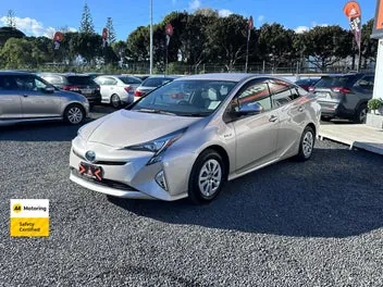 Toyota Prius 2015 photo 4