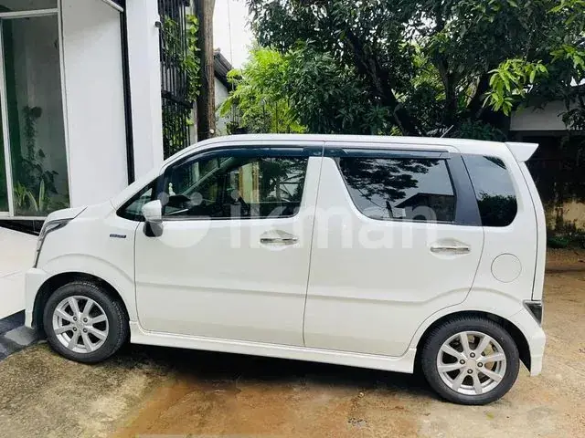 Suzuki Wagon R Stingray
