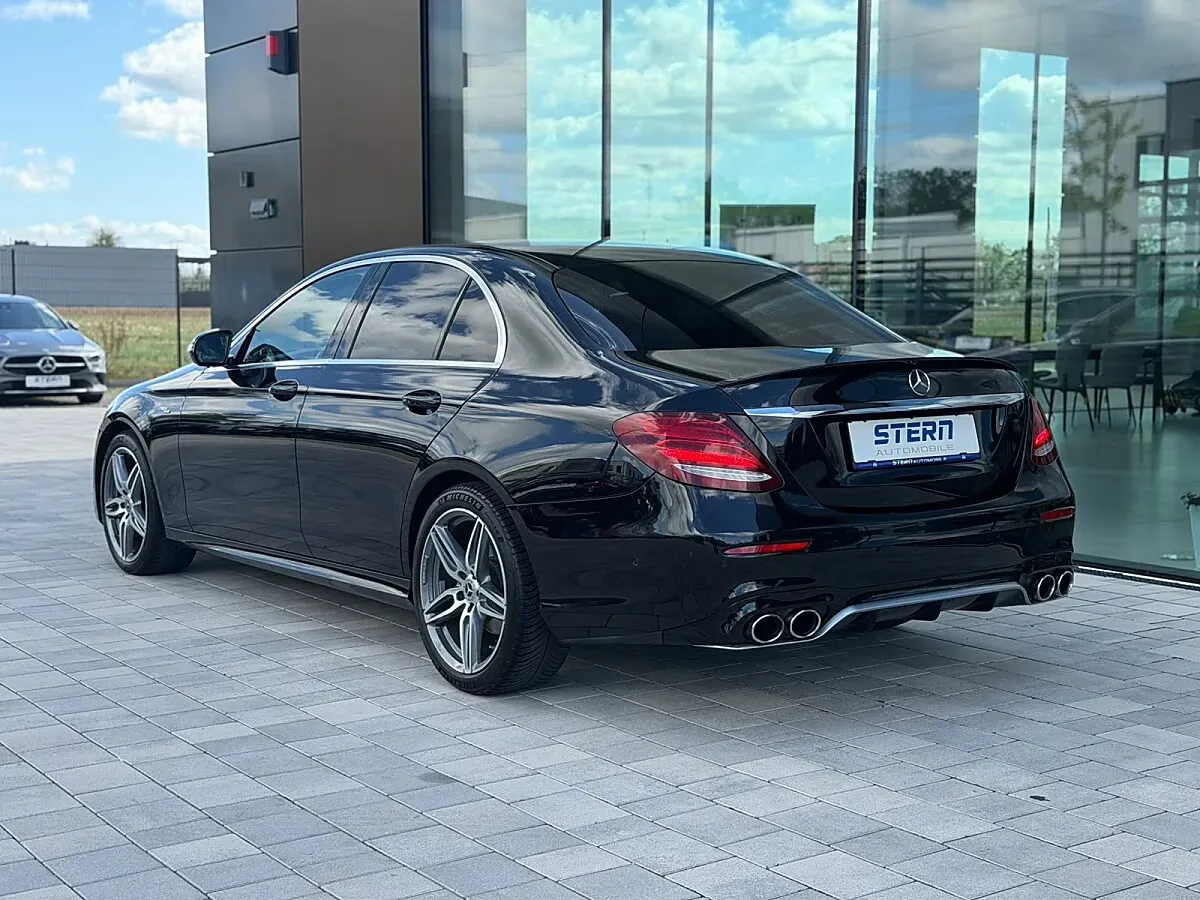 Mercedes-Benz E-Class 2017 photo 3