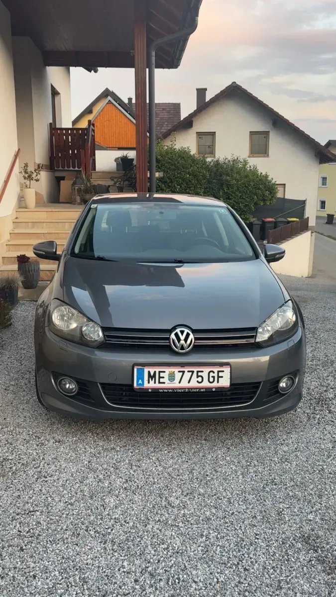 Volkswagen Golf 2012 photo 3