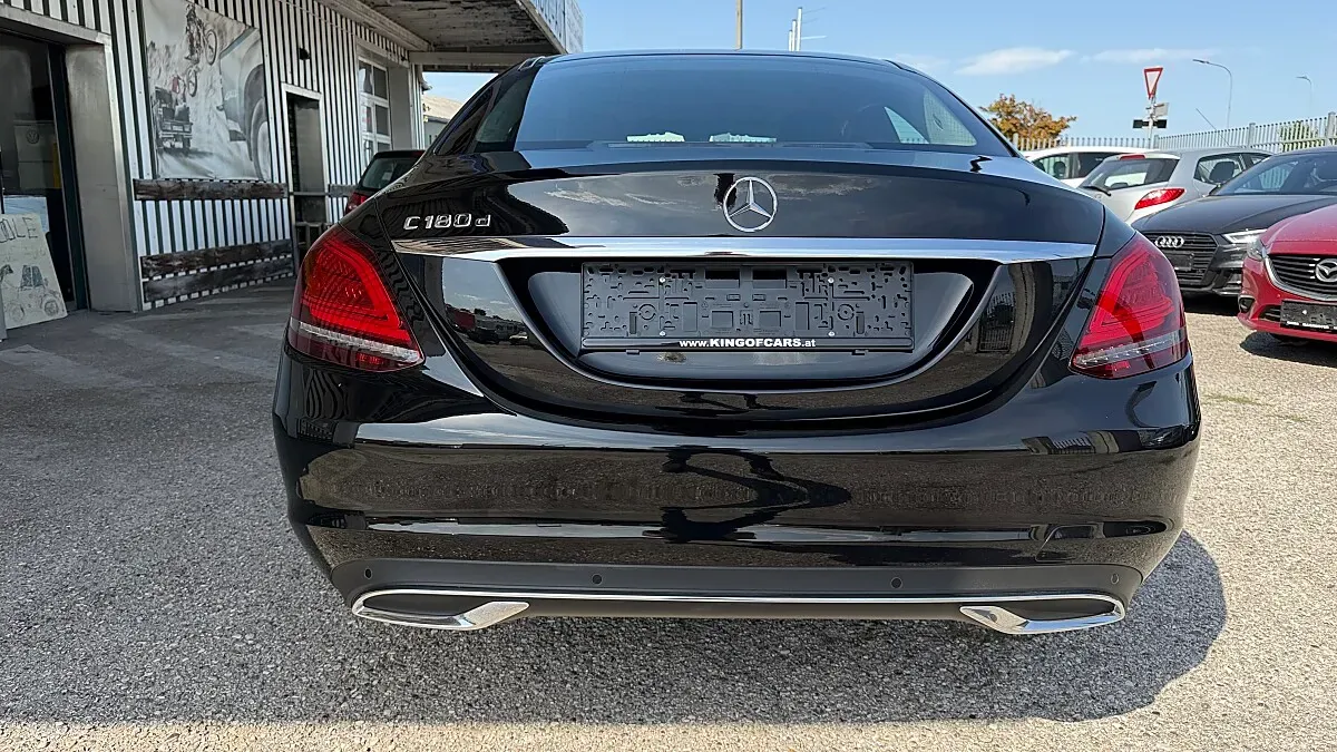 Mercedes-Benz C-Class 2019 photo 2
