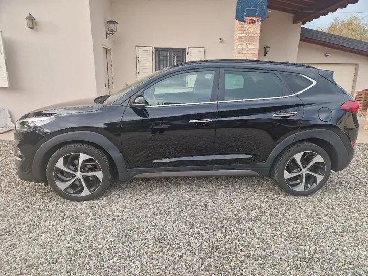 Hyundai Tucson 2016 photo 2