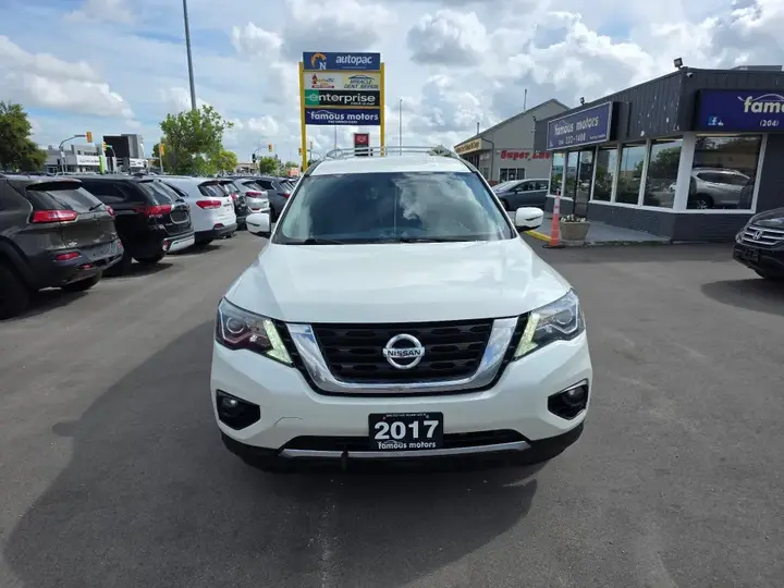 Nissan Pathfinder 2017 photo 2