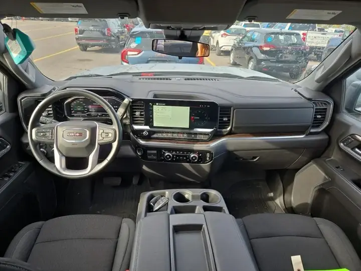 GMC Sierra 1500 2024 photo 2