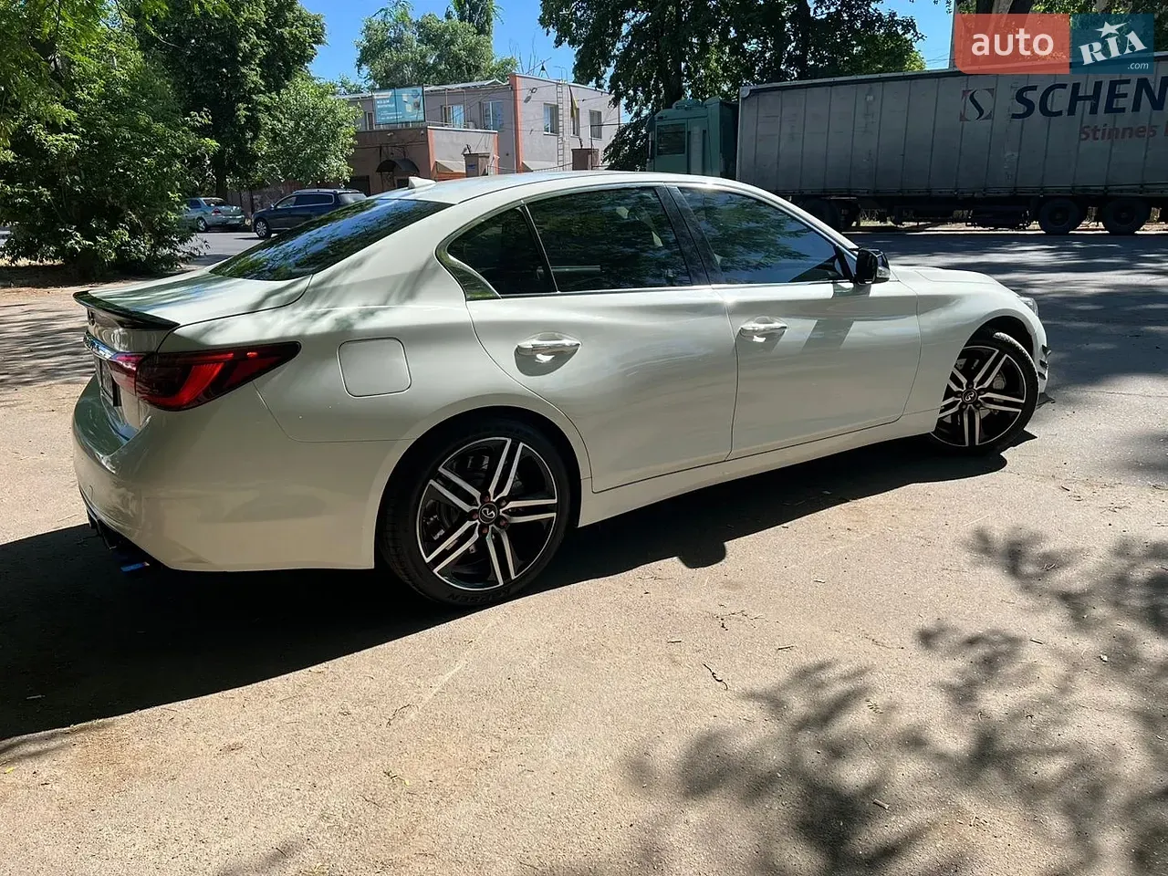 Infiniti Q50 2017 photo 5