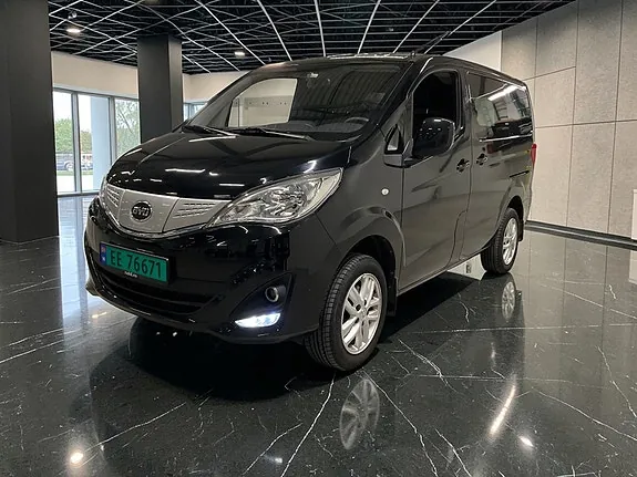 BYD T3