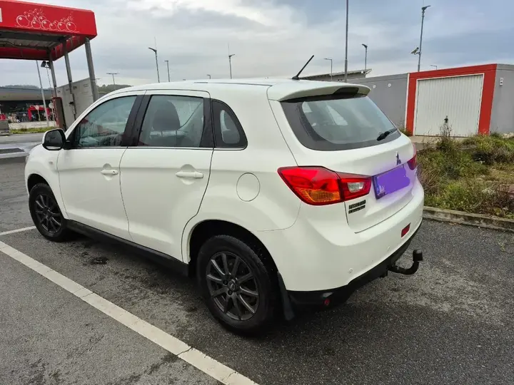 Mitsubishi Asx 2014 photo 2