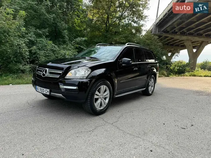 Mercedes-Benz Gl-Class 2011 photo 3
