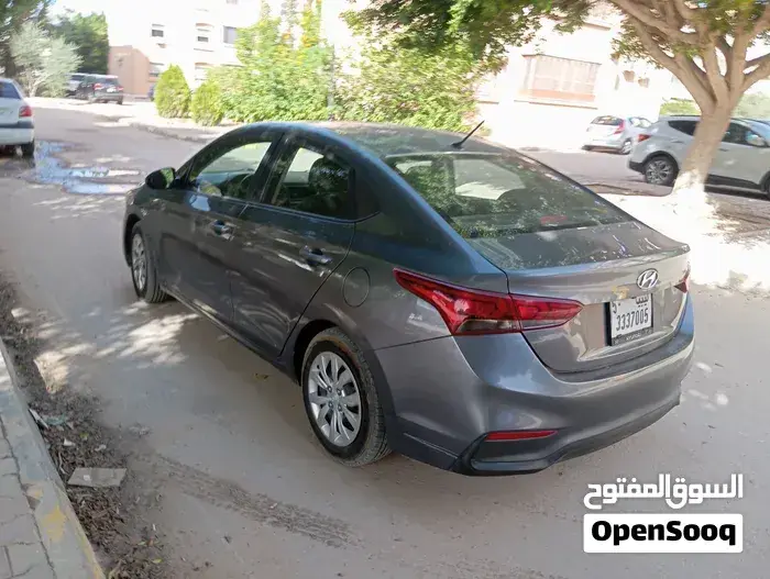 Hyundai Accent 2019 photo 2