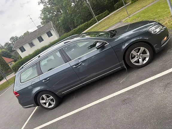 Volkswagen Passat 2012 photo 4
