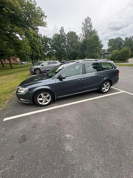Volkswagen Passat 2012 photo 3