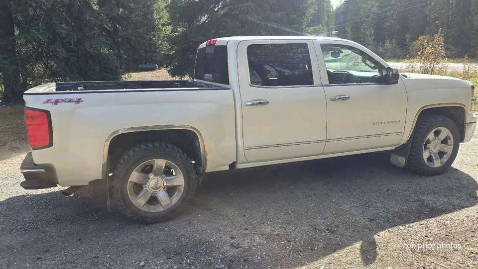 Chevrolet Silverado 1500 2015 photo 2