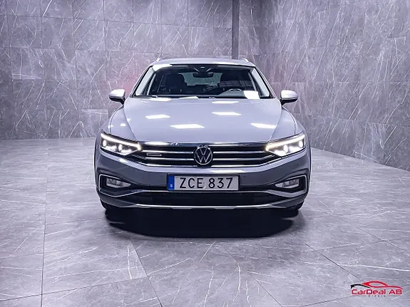 Volkswagen Passat Alltrack 2022 photo 2