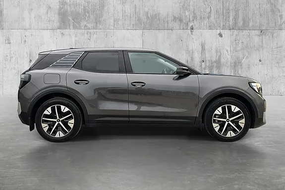 Ford Explorer 2026 photo 4