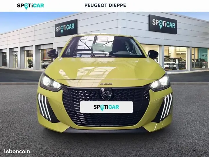 Peugeot 208 2025 photo 2