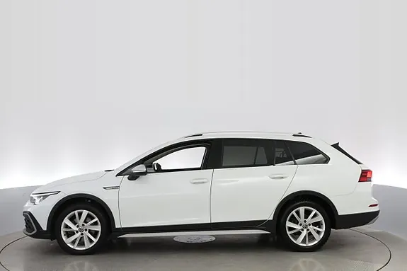Volkswagen Golf Alltrack 2023 photo 2