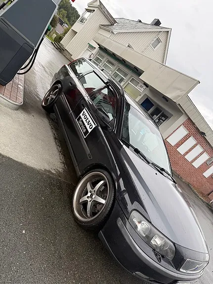 Volvo V70 2004 photo 2