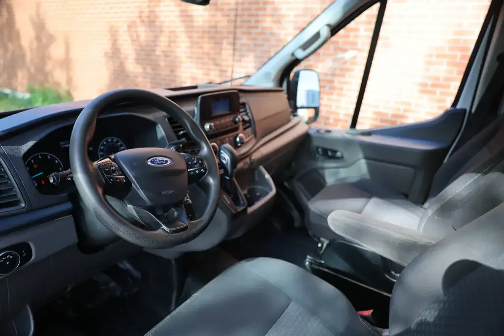 Ford Transit Cargo Van 2021 photo 5