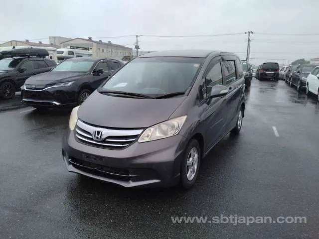 Honda Freed G 2014 photo 2