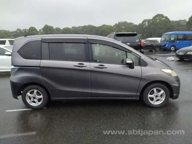 Honda Freed G 2014 photo 5