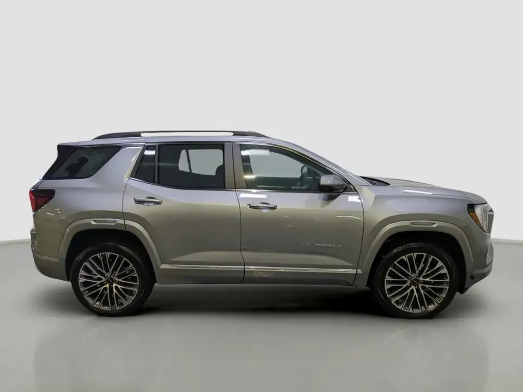GMC Terrain 2027 photo 2