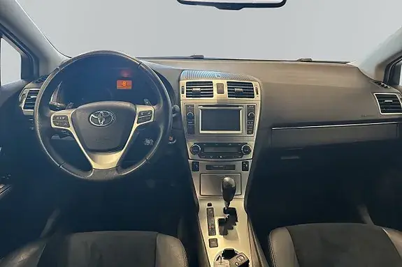 Toyota Avensis 2014 photo 4