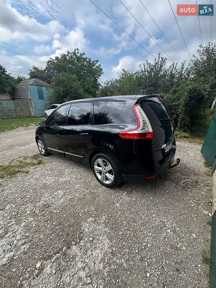 Renault Scenic 2012 photo 4