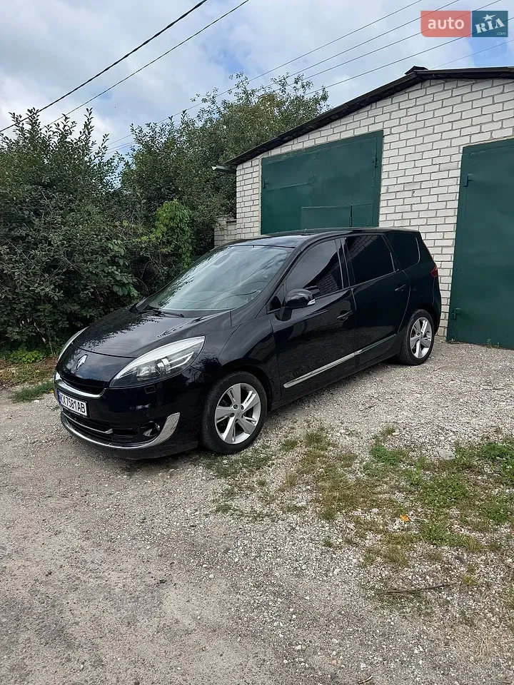 Renault Scenic 2012 photo 3