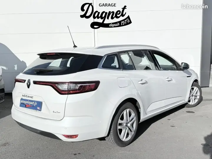 Renault Megane 2017 photo 2