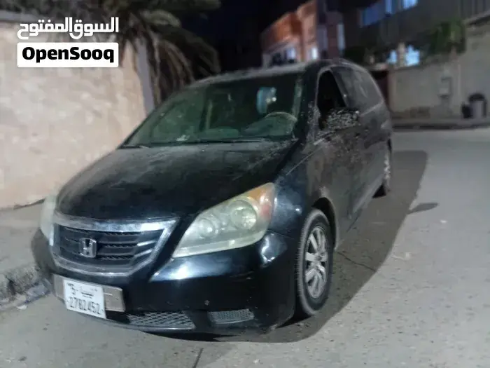 Honda Odyssey 2010 photo 2