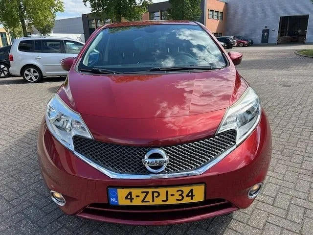 Nissan Note 2015 photo 2