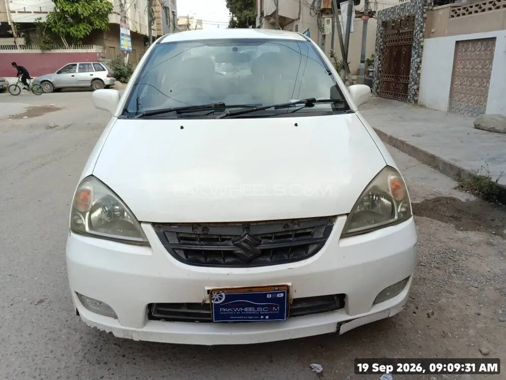 Suzuki Liana