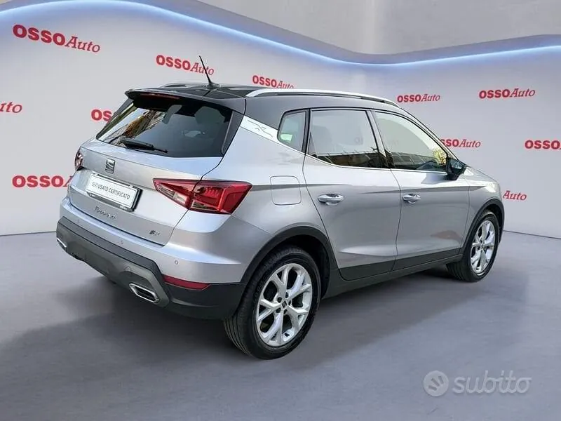 Seat Arona 2024 photo 3