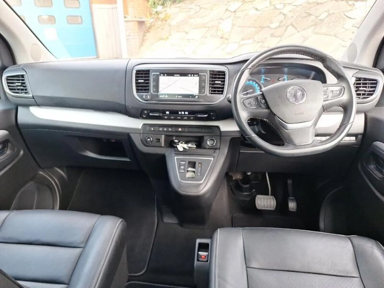 Vauxhall Vivaro Life 2023 photo 3