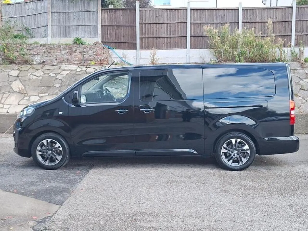 Vauxhall Vivaro Life 2023 photo 4