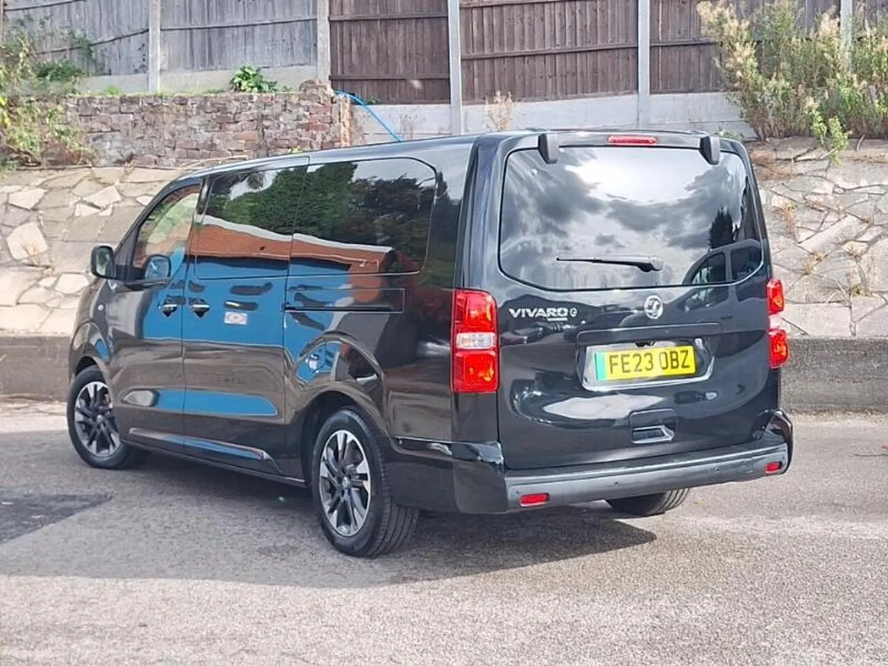 Vauxhall Vivaro Life 2023 photo 2