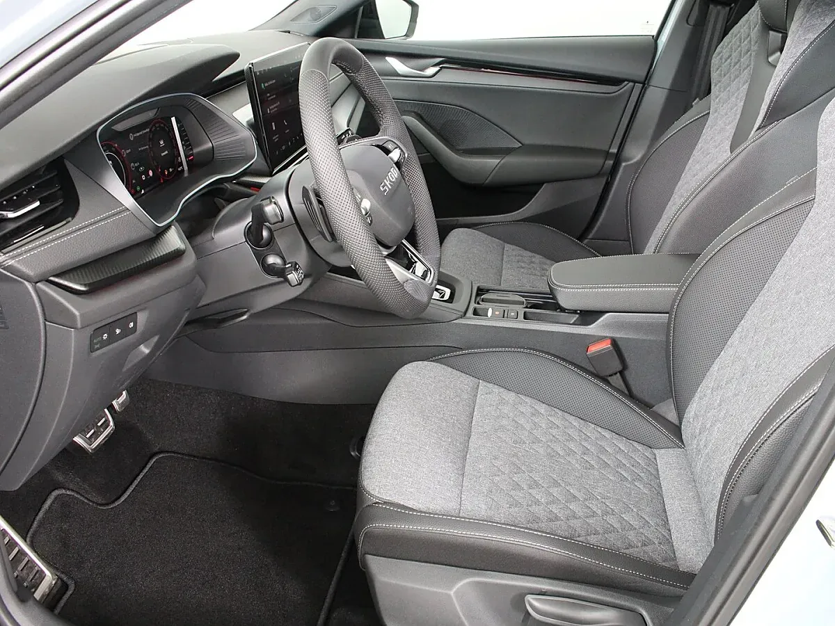 Skoda Octavia 2025 photo 3