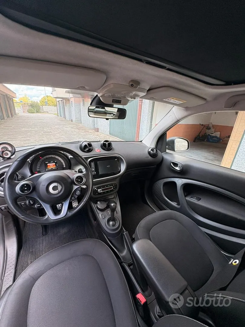 Smart Fortwo 2018 photo 5