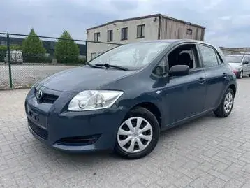 Toyota Auris 2008 photo 2
