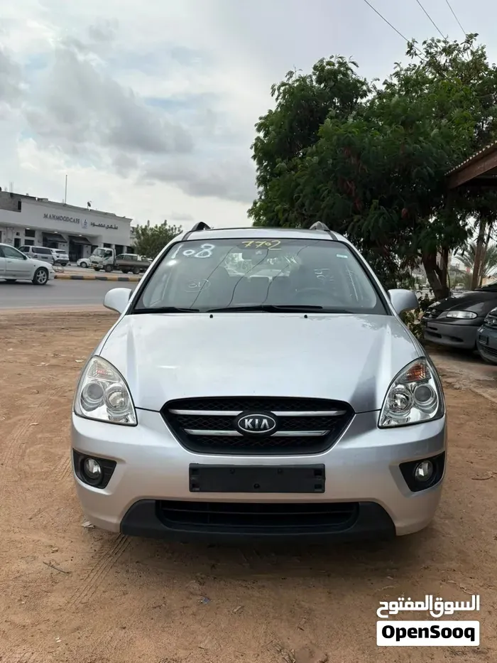 Kia Carens 2008 photo 3
