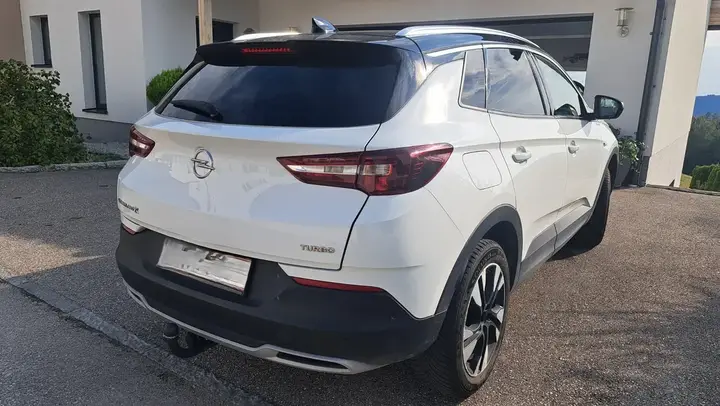 Opel Grandland X 2019 photo 3