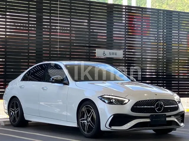 Mercedes-Benz C-Class photo 3