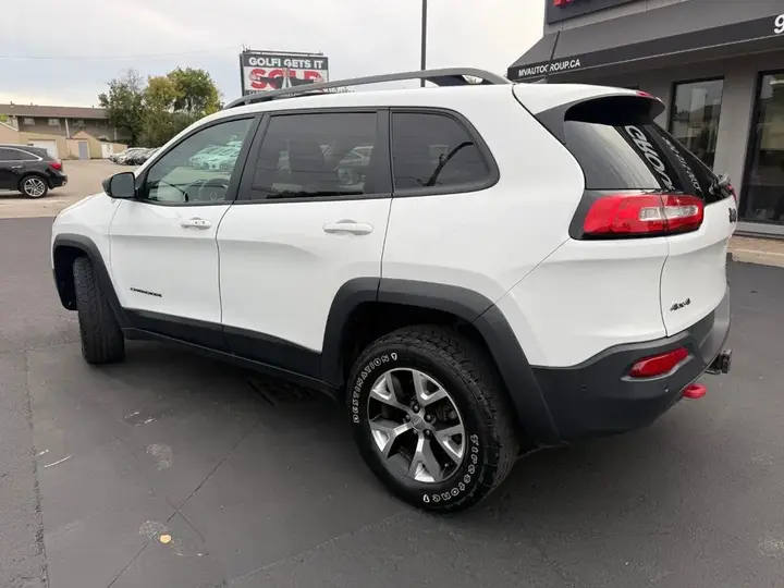 Jeep Cherokee 2016 photo 3