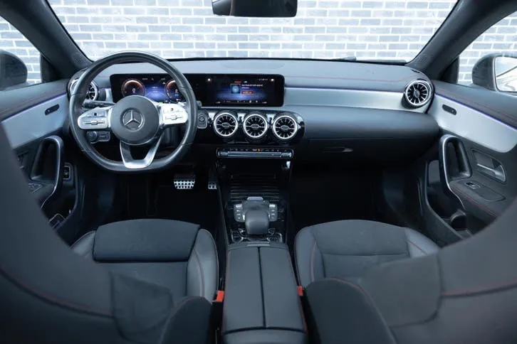 Mercedes-Benz Cla 2022 photo 2