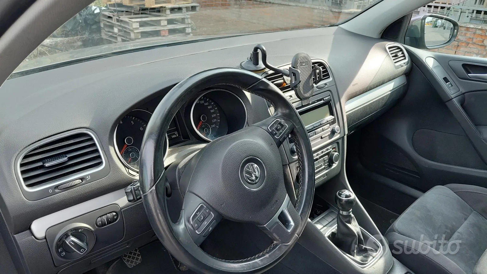 Volkswagen Golf 2011 photo 5
