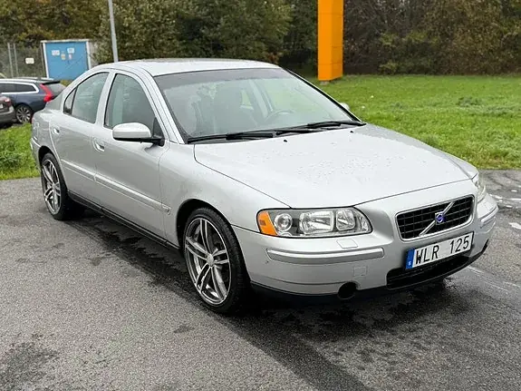 Volvo S60 2005 photo 2