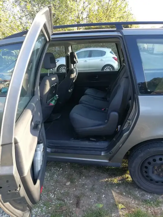 Volkswagen Sharan 2004 photo 3